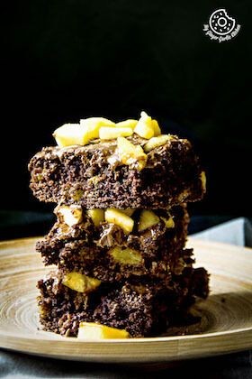 Peach Puffs with Dulce de Leche Filling