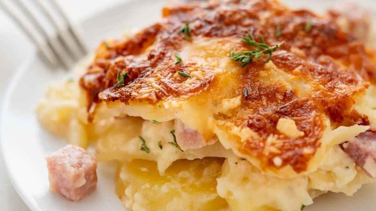 Creamy Potato and Ham Gratin Delight