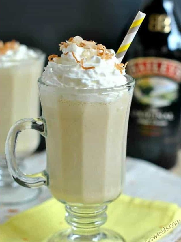 Creamy Coconut Baileys Cocktail Delight