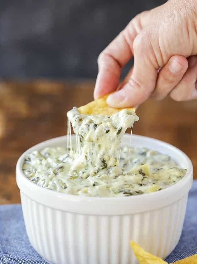 Creamy Artichoke Spinach Party Delight