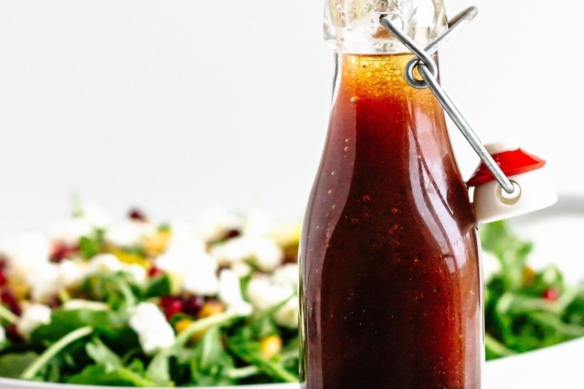 Sweet Winter Pomegranate Vinaigrette