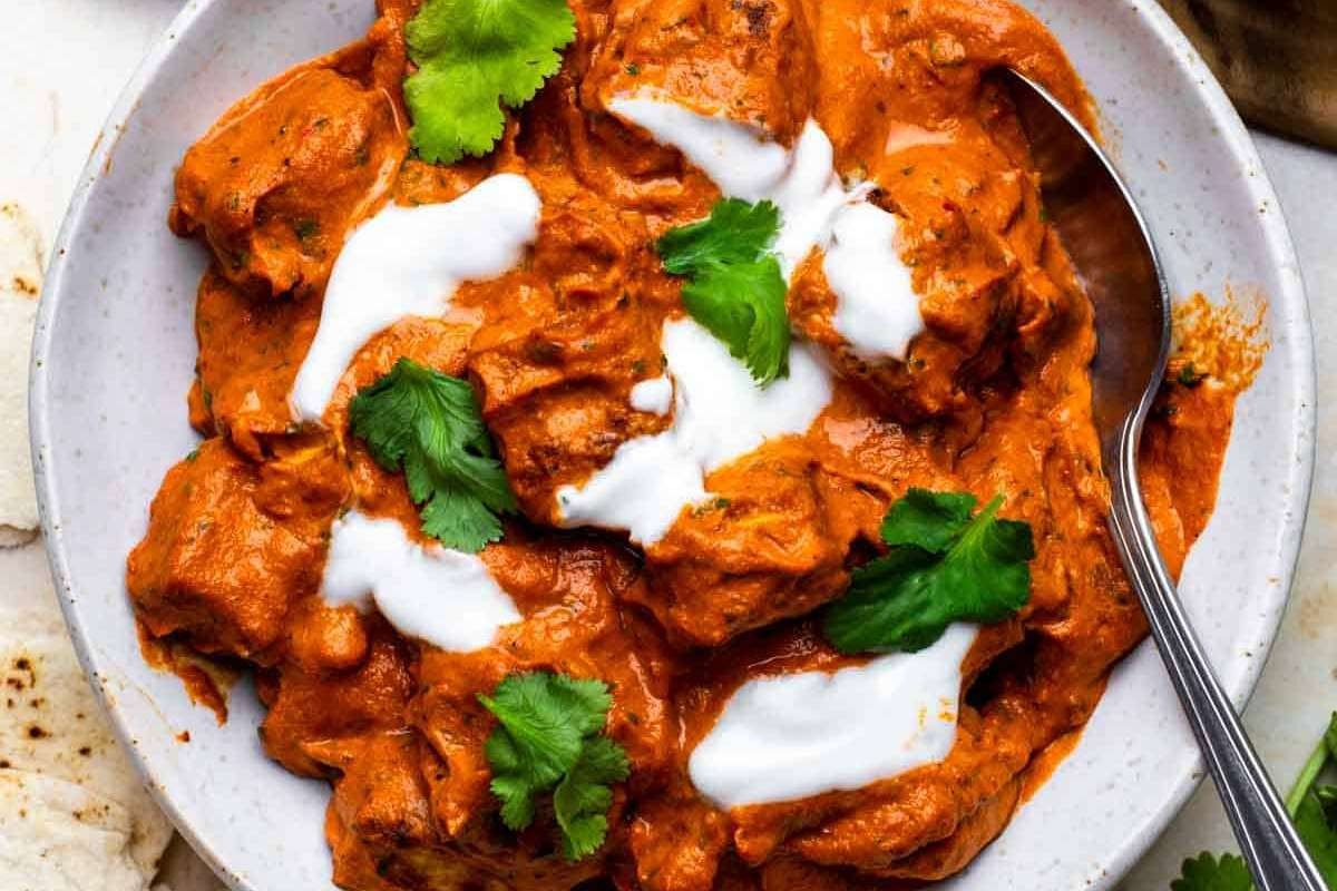 Tofu in Creamy Tomato Gravy Curry