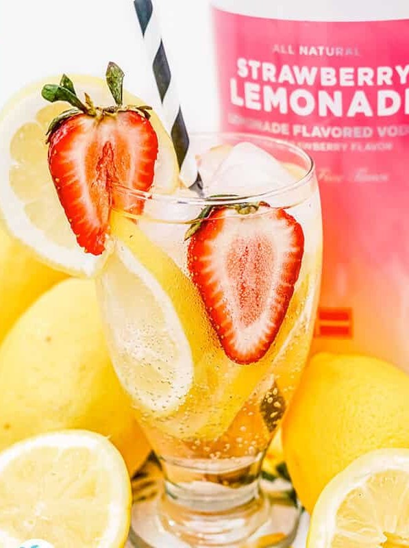 Sweet Summer Sipper: Strawberry Lemon Vodka Fizz