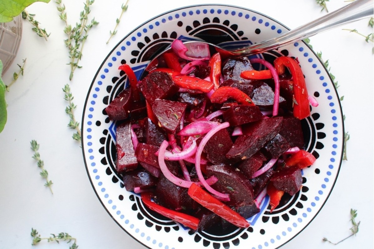 Beet and Pepper Salad Delight