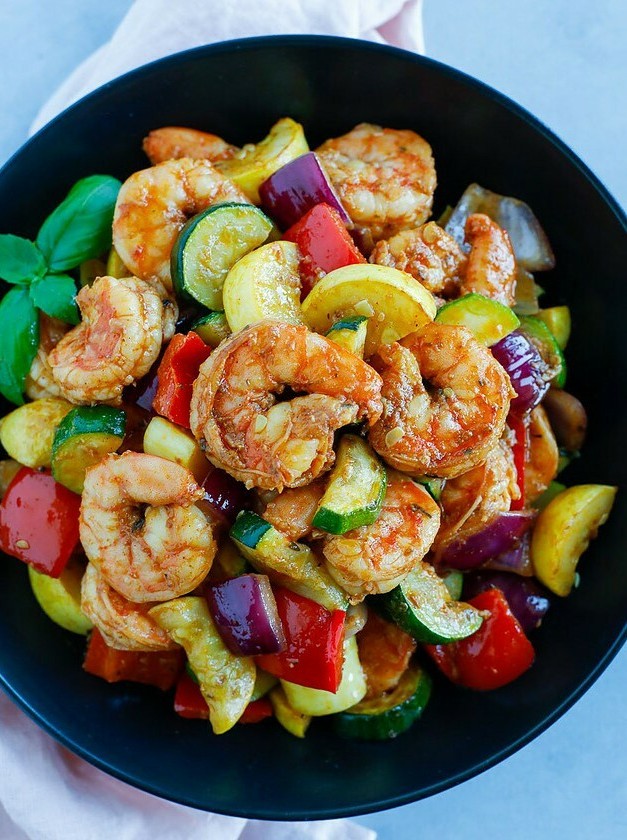 Spicy Shrimp Veggie Stir Fry Skillet