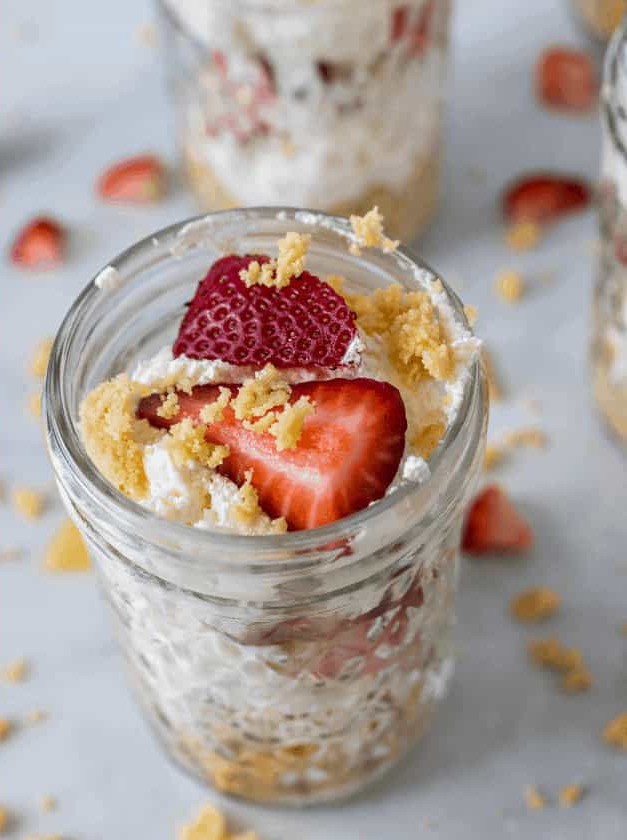 Strawberry Cheesecake Treats in Mini Jars