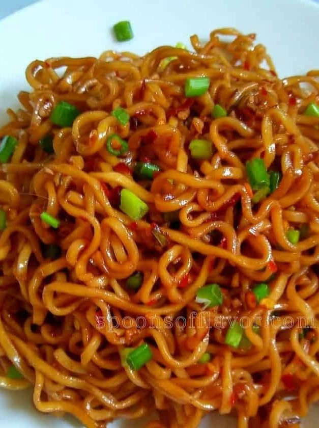 10-Minute Spicy Noodle Delight