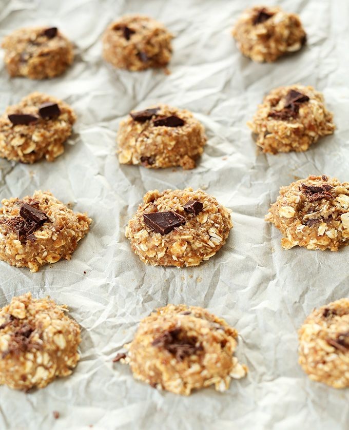 Sugar-Free Oatmeal Delights with Almond Flair