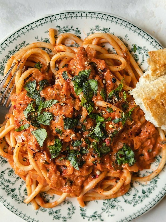 Spicy Vodka Pasta with Thick Bucatini Noodles