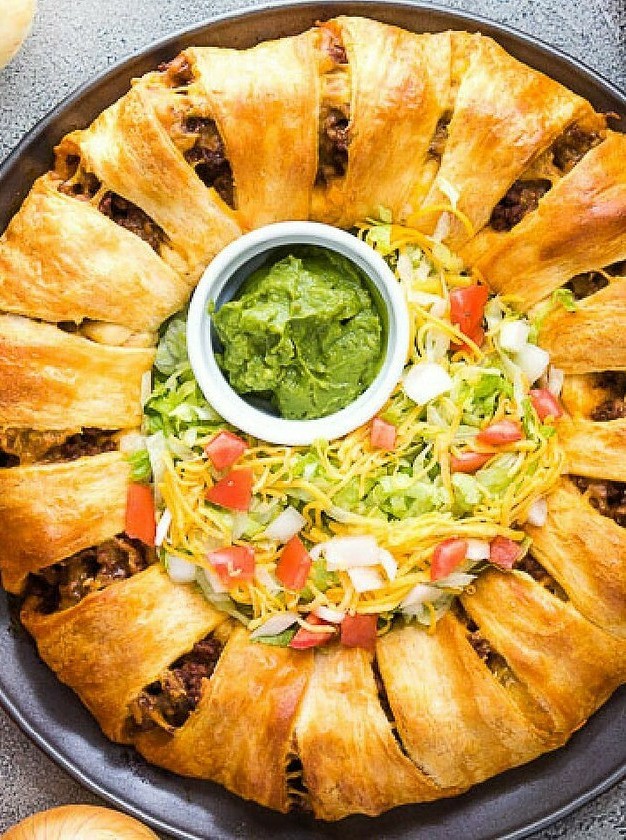 Taco Ring Delight: Easy Game Day Treat