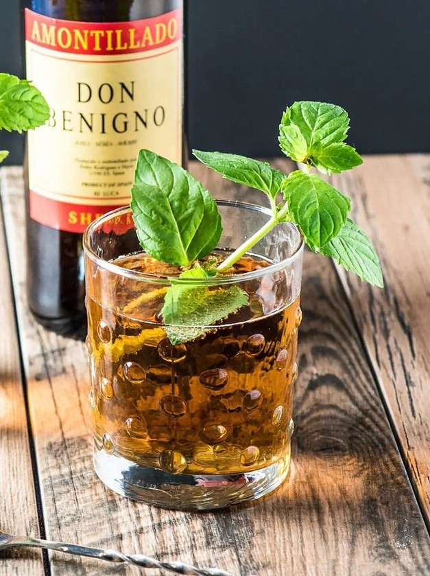 Sherry Mint Cooler Cocktail Recipe