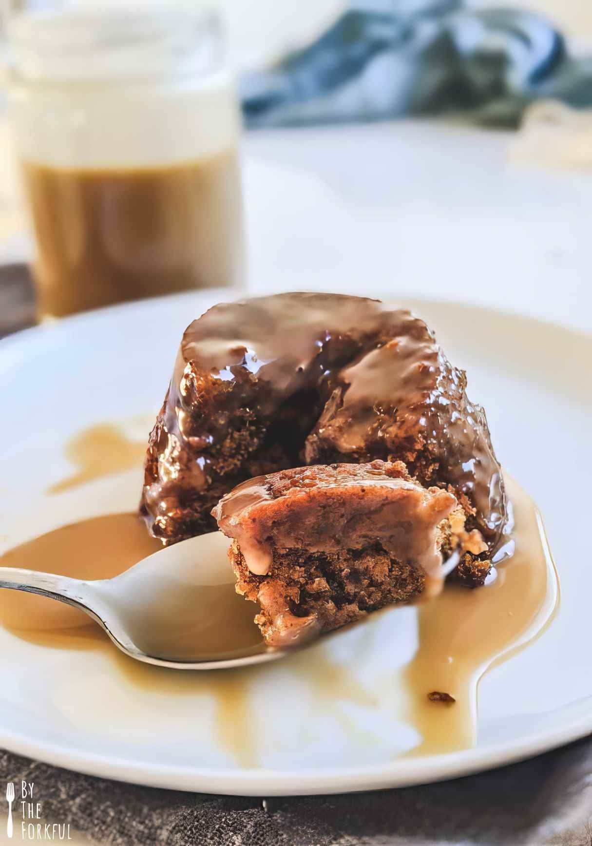 Sticky Caramel Pudding with Ginger Twist