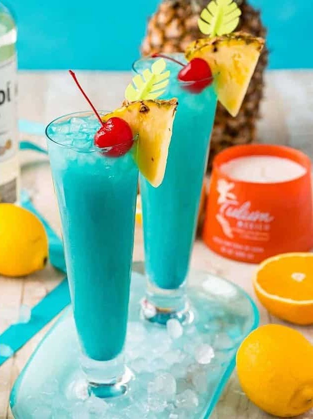 Blue Sparkle Lemonade Magic in a Glass