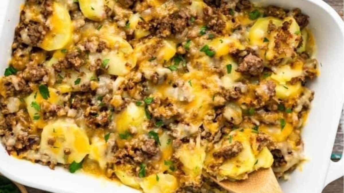 Cheesy Breakfast Sausage Potato Bake