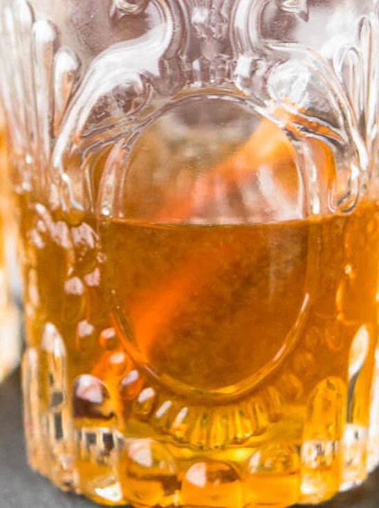 Summer in a Glass: Smooth Peach Shine