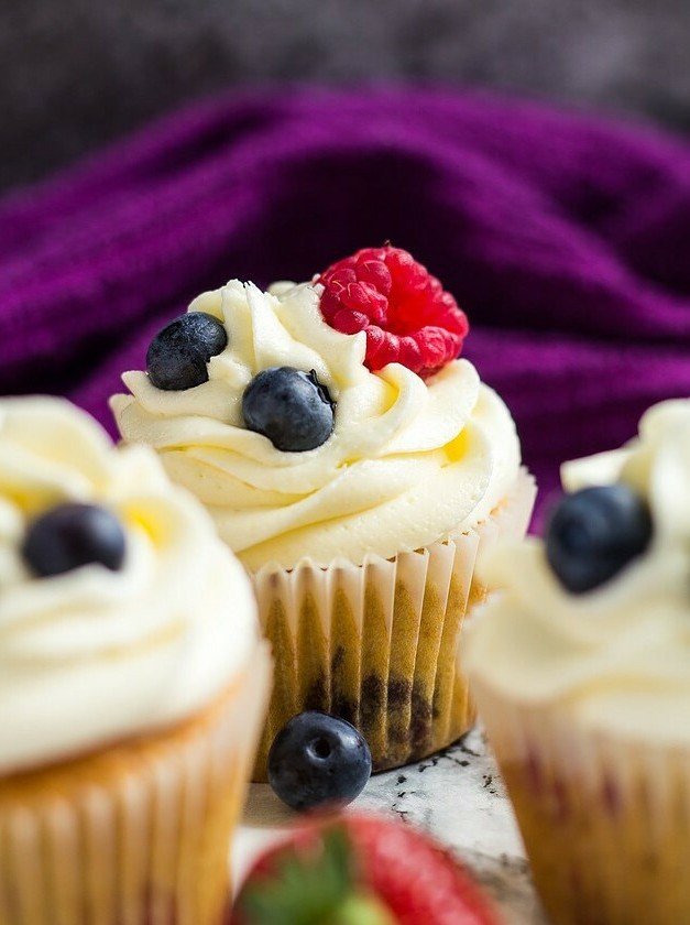 Summer Fruit Cupcakes Delight