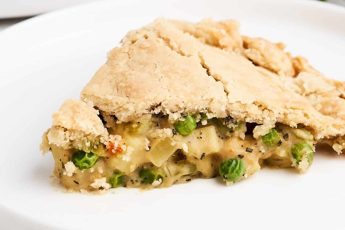 Hearty Tofu Pot Pie Delight