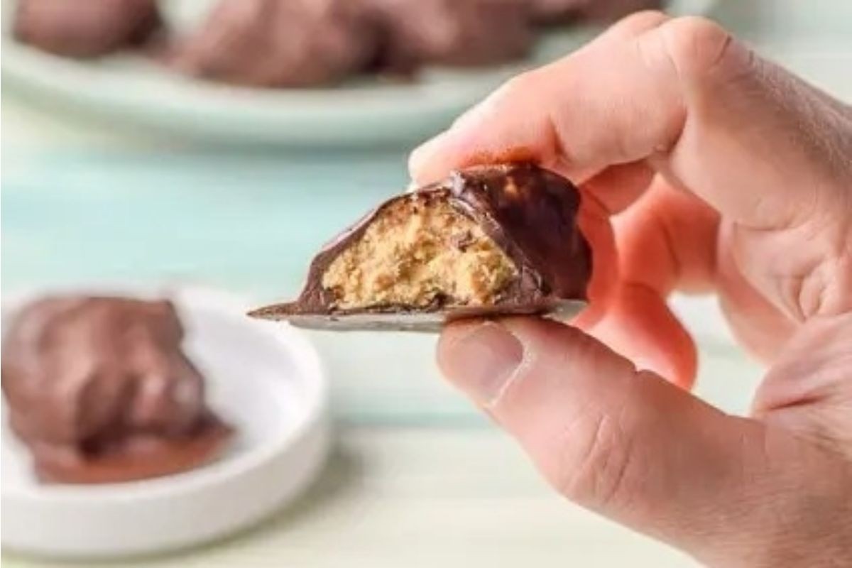 Sugar-Free Chocolate Peanut Delights