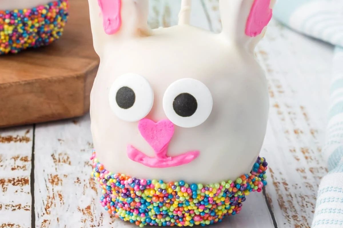 Candy Apples for the Easter Season