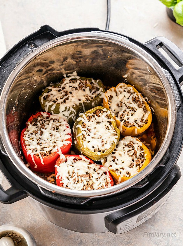 Bell Peppers Stuffed with Lean Delights
