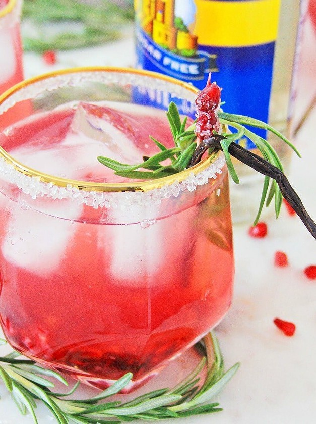 Sugar-Free Holiday Cocktail Delight