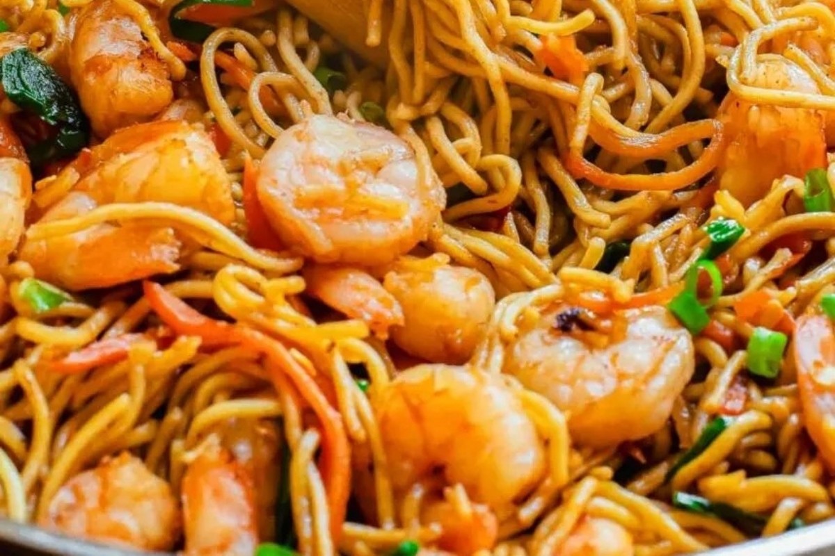 Quick Shrimp Noodle Stir-Fry Recipe