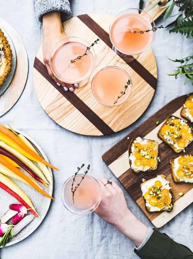 Rosé Vodka Spritz with Elderflower Zing