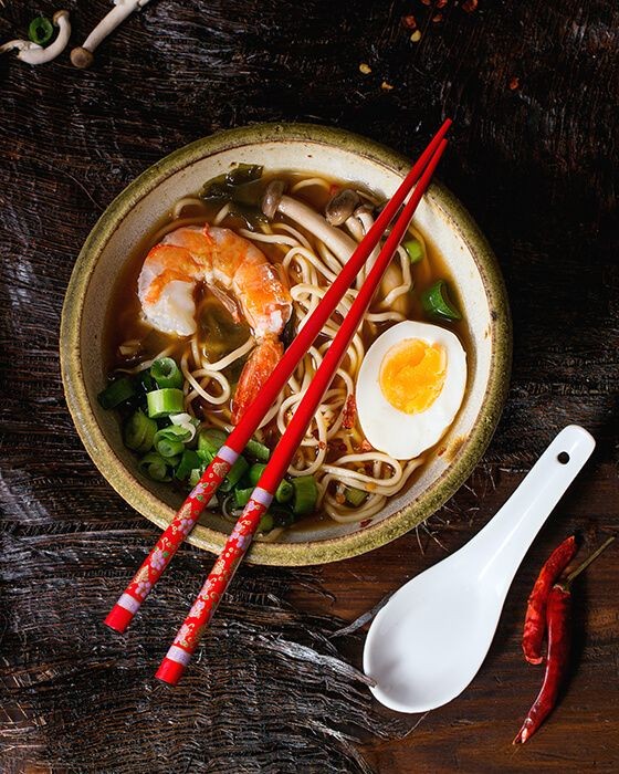 Chilled Ramen Delight with Refreshing Flair