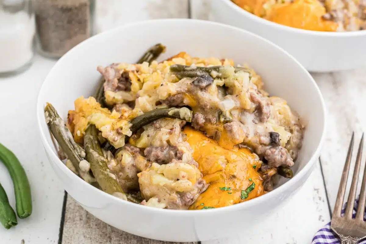 Easy Slow Cooker Tater Tot Delight