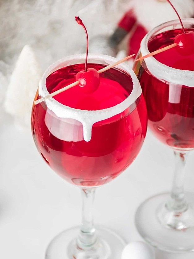 Festive Vodka Cranberry Holiday Delight