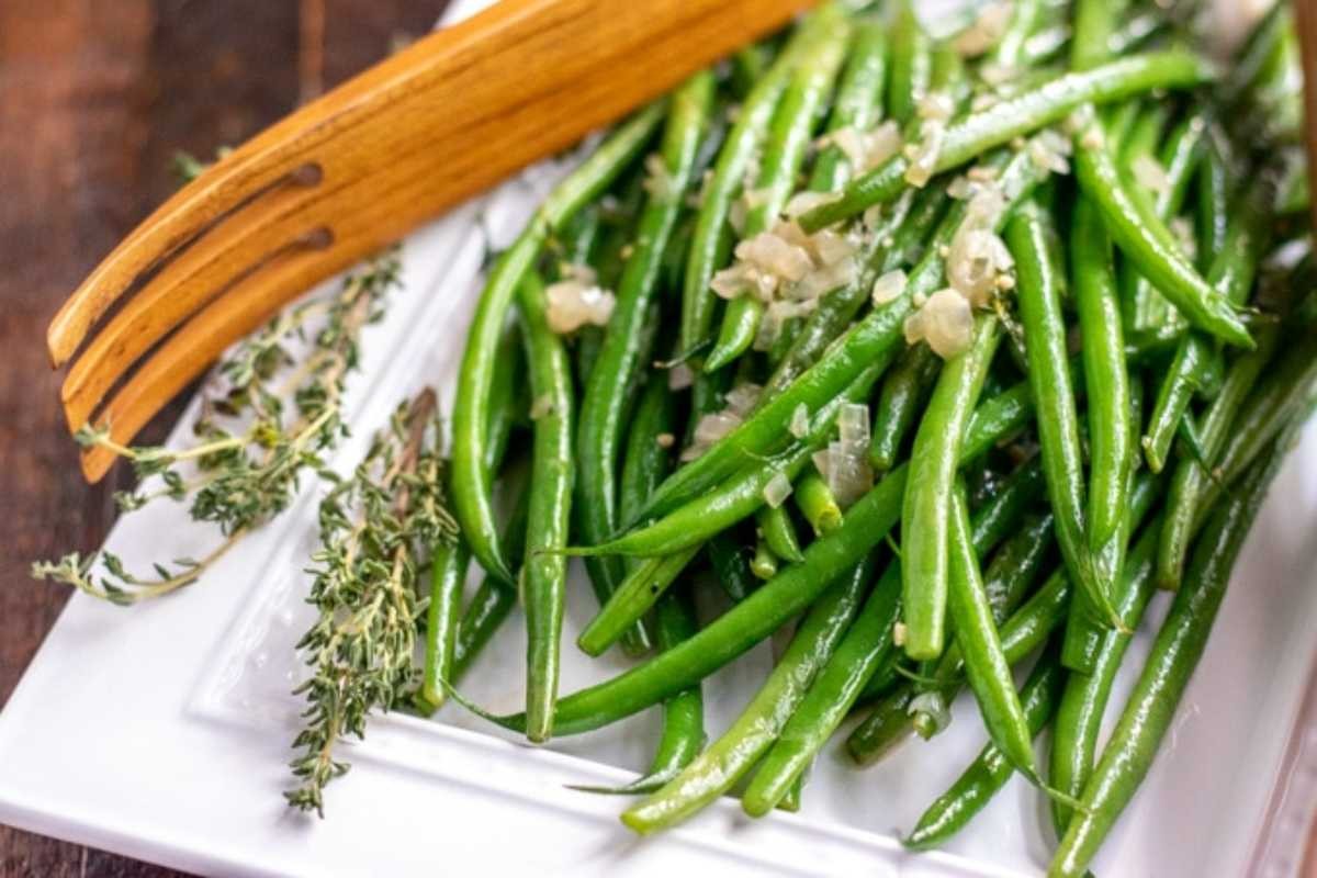 Easy Sauteed Green Beans with Flair