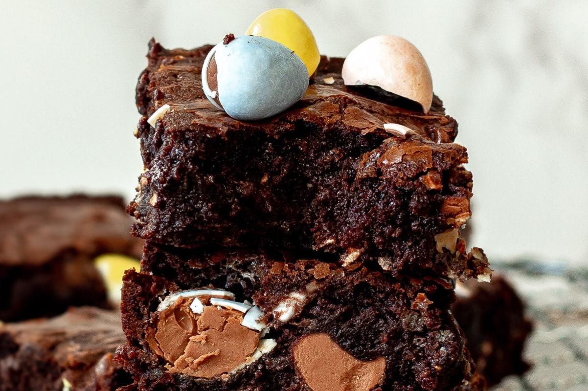 Fudgy Chocolate Mini Egg Bites