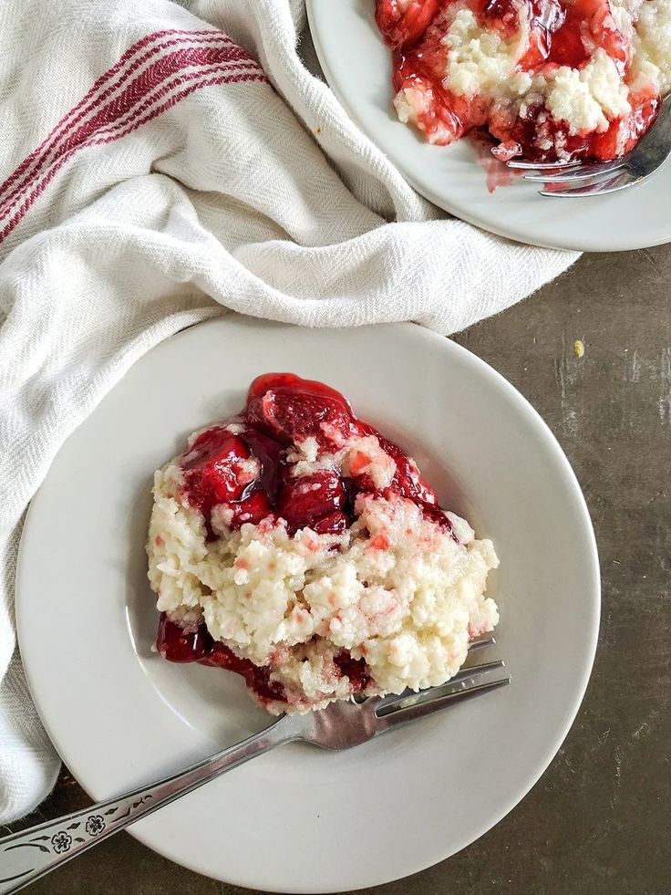 Slow Cooker Pineapple Upside-Down Delight