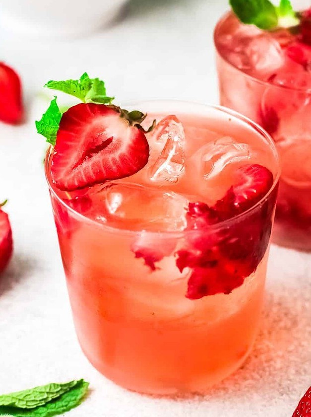 Strawberry Tequila Fizz
