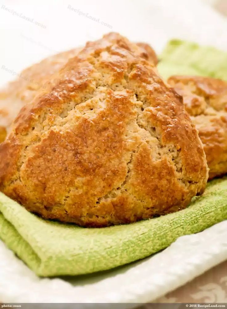 Hearty Oat Bannock Skillet Bread