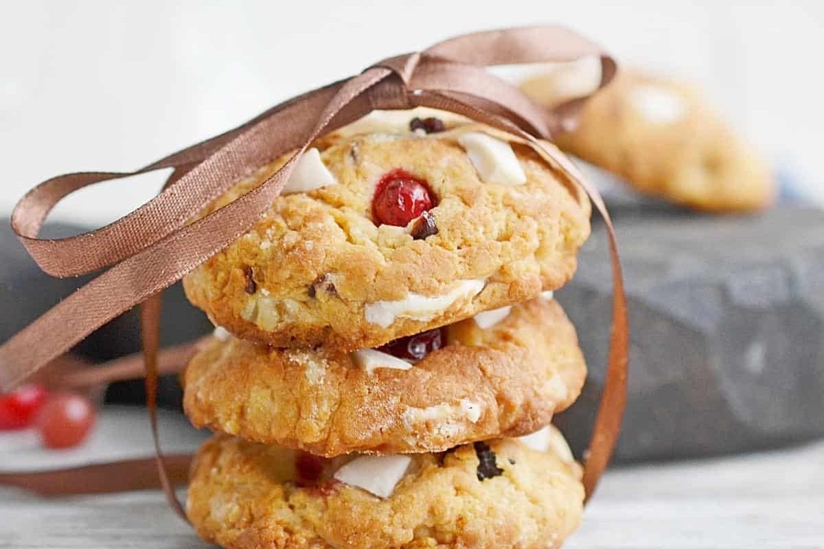 Maple-Sweetened White Chocolate Cranberry Cookies