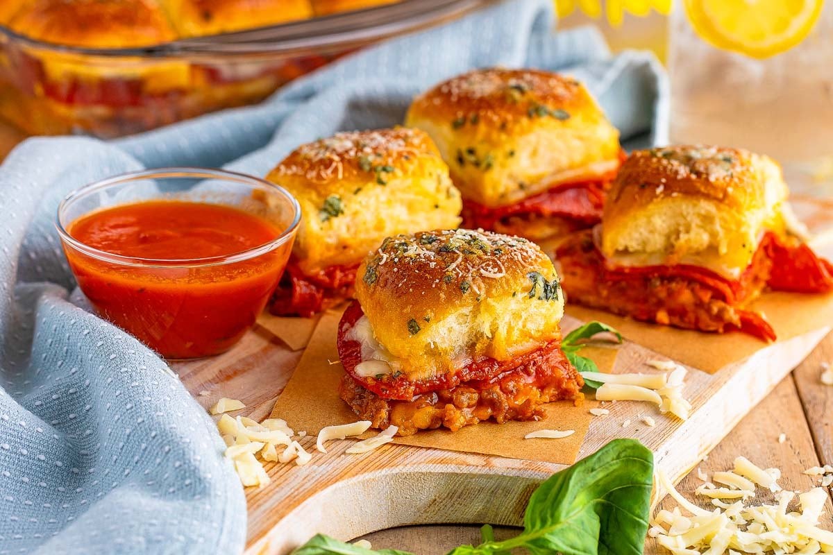 Sliders That Bring Home the Pizza Flavor