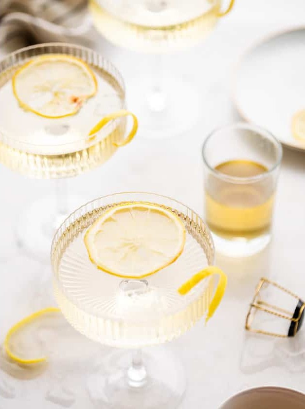 Floral Bubbly Bliss: The Hummingbird Delight