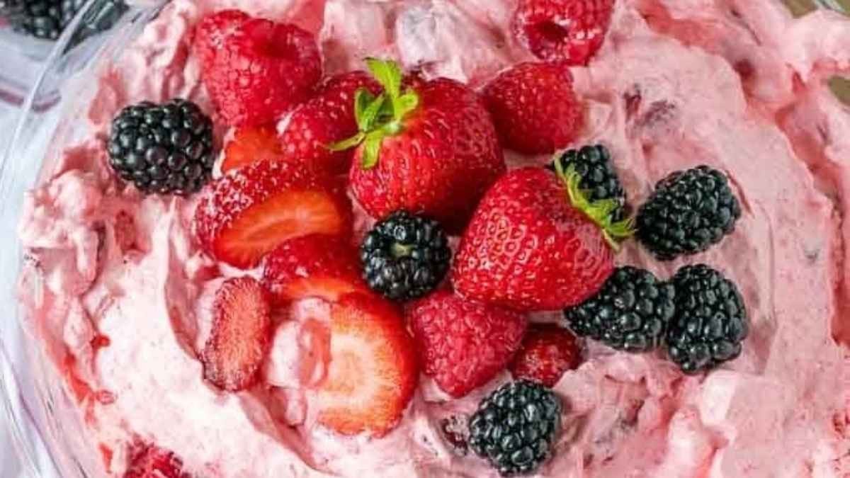 Berry Whipped Delight Jellied Treat