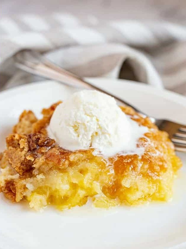 Easy Pineapple Cake Delight