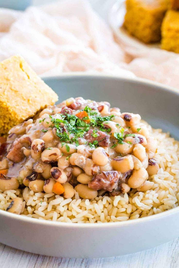 Southern-Style Pressure Cooker Black Eyed Peas