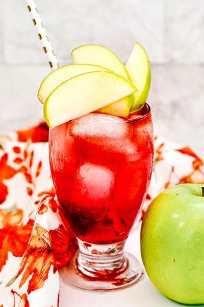 Apple Triple Threat Holiday Cocktail