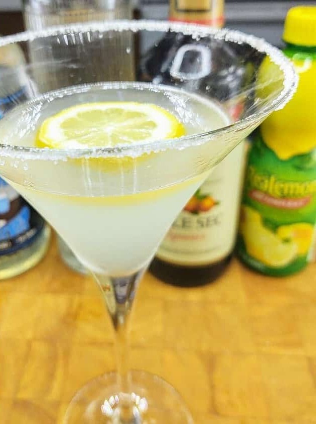 Tangy Vodka Cocktail with a Sweet Twist