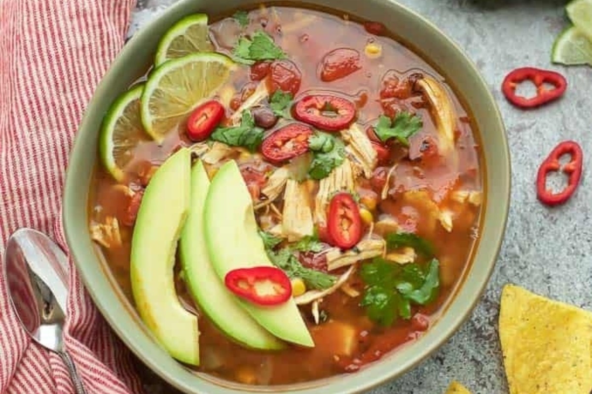 Quick Shredded Chicken Tortilla Soup