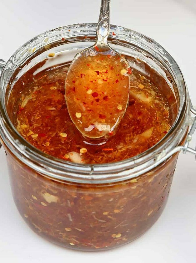 Spicy Honey Delight with Garlic Infusion