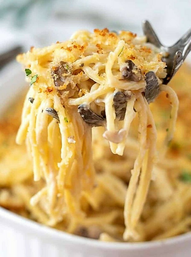Turkey Tetrazzini Pasta with Creamy Mushroom Sauce