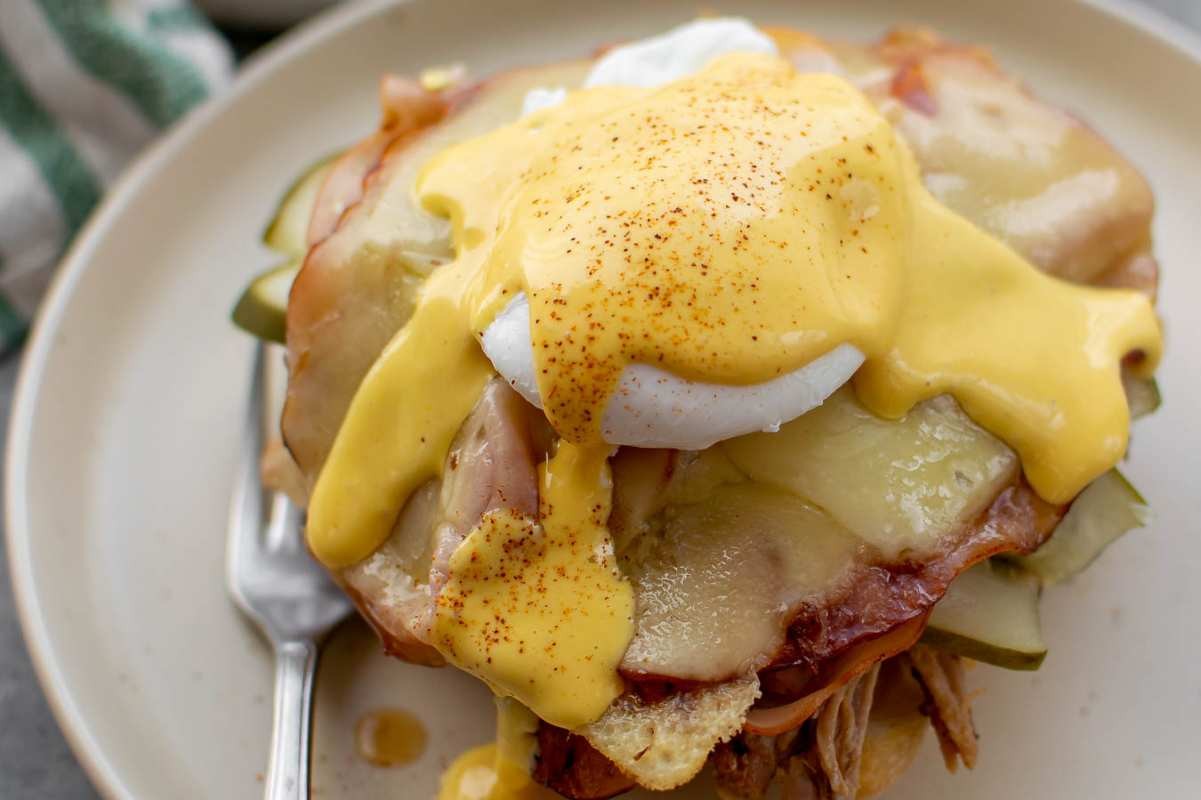 Cubano-Style Eggs Benedict Delight