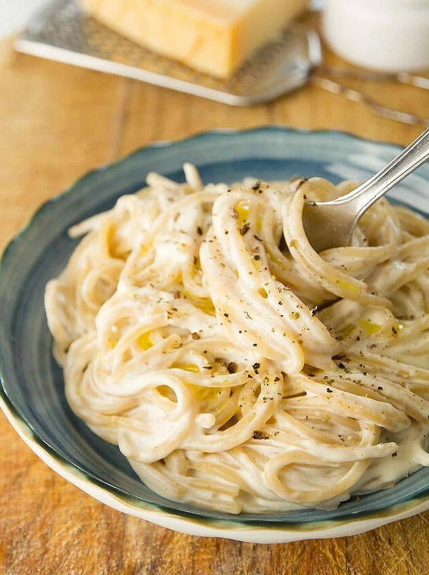Creamy Parmesan Pasta in 10 Minutes