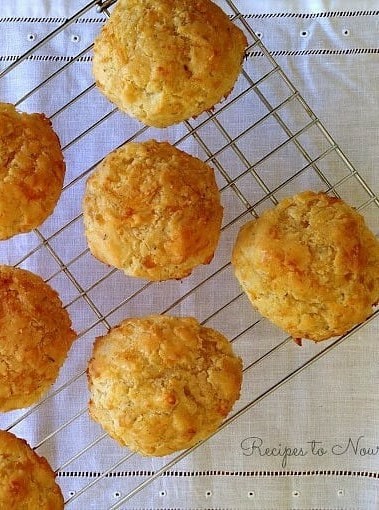 Easy Cheddar Drop Biscuits (Gluten Free Delight)