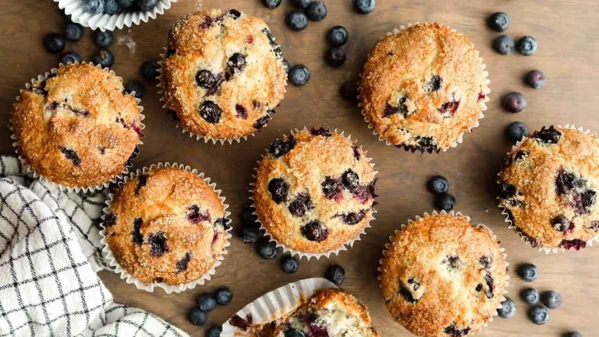 Homemade Bakery-Style Blueberry Treats